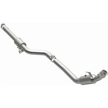 Load image into Gallery viewer, Magnaflow Conv DF 2013-2017 SL550 V8 4.6 OEM Underbody - Back View