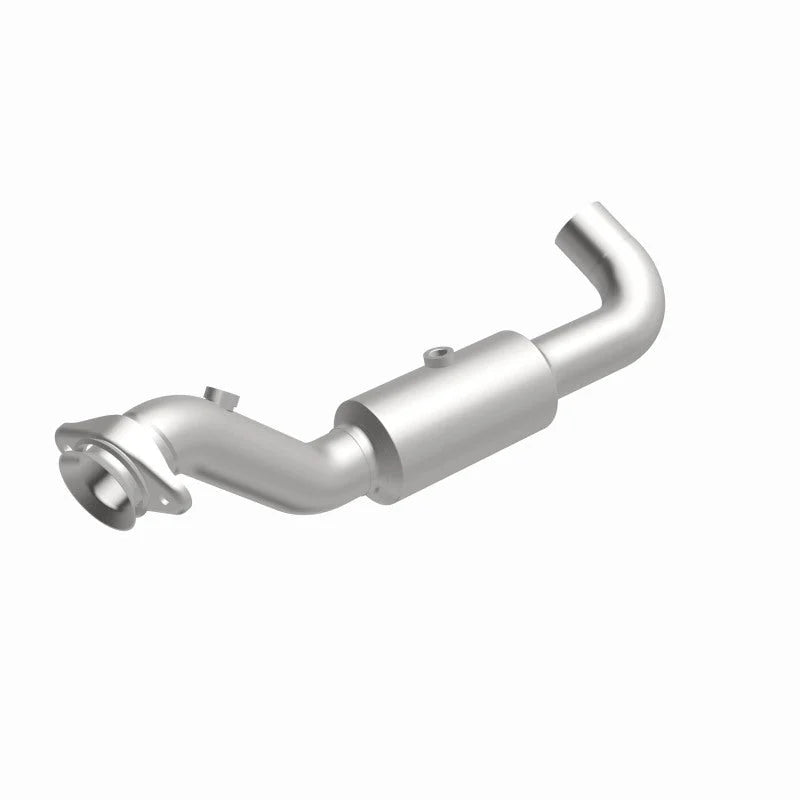 Magnaflow Conv DF 2015-2017 F-150 V6 2.7 OEM Underbody - Back View