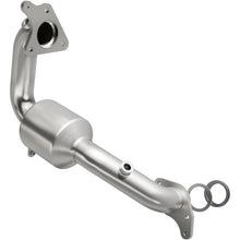 Load image into Gallery viewer, Magnaflow Conv DF 2015 Juke L4 1.6L OEM - Side View