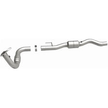 Load image into Gallery viewer, Magnaflow Conv DF DS OEM fits 2002-2003 Chevrolet Avalanche 2500 8.1L / 2001 Chevrolet Suburban 2500 / 2001-2003 Chevrolet...