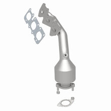 Load image into Gallery viewer, Magnaflow Conv DF Manifold fits 2007-2009 Kia Sorento 3.3 3.8 L - Back View