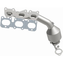 Load image into Gallery viewer, Magnaflow Conv DF Manifold fits 2007-2009 Kia Sorento 3.3 3.8 L - Installation View