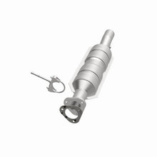 Load image into Gallery viewer, Magnaflow Conv DF OEM Underbody fits 2007-2008 Ford E-350 Super Duty / 1997-1999 Ford F-250 / 1999 Ford F-250 Super Duty /...