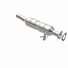 Load image into Gallery viewer, Magnaflow Conv DF OEM Underbody fits 2007-2008 Ford E-350 Super Duty / 1997-1999 Ford F-250 / 1999 Ford F-250 Super Duty /...
