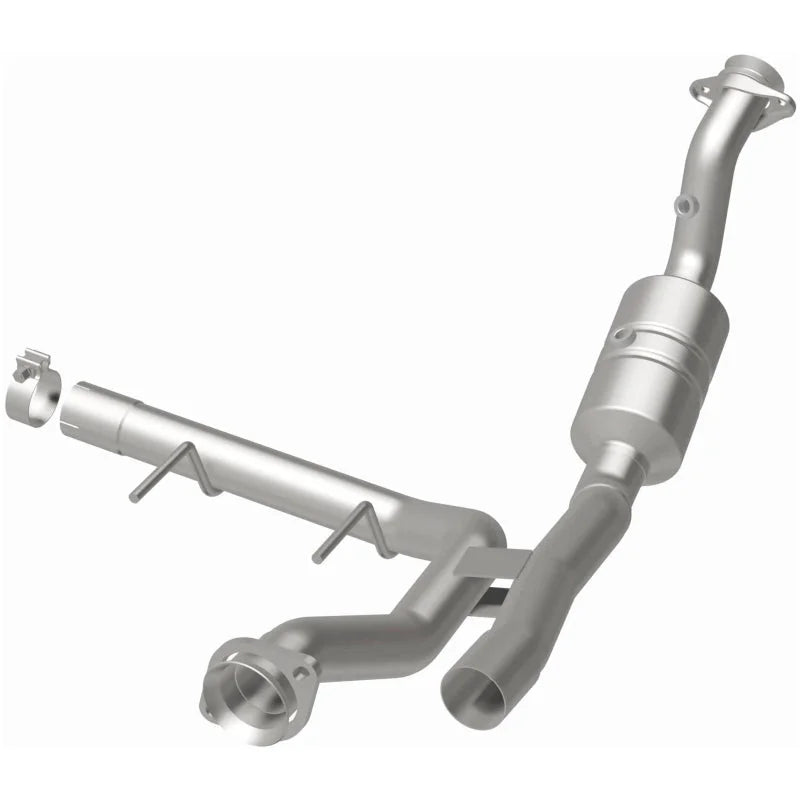 Magnaflow Conv DF OEM Underbody fits 2017-2018 Ford F-150 RAPTOR 3.5L - Back View