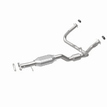 Load image into Gallery viewer, Magnaflow Conv DF OEM fits 2001-2003 Chevrolet S10 4.3L V6 / 2002-2003 Chevrolet S10 ZR5 4.3L V6 / 2001-2003 GMC Sonoma SL...