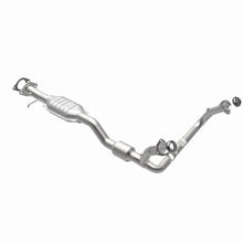 Load image into Gallery viewer, Magnaflow Conv DF OEM fits 2001-2003 Chevrolet S10 4.3L V6 / 2002-2003 Chevrolet S10 ZR5 4.3L V6 / 2001-2003 GMC Sonoma SL...