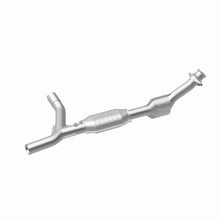 Load image into Gallery viewer, Magnaflow Conv DF OEM fits 2003 Ford E-150 4.2L / 2003 Ford E-150 Club WAGON 4.2L / 2000-2002 Ford E-150 Econoline 4.2L / ...