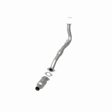 Load image into Gallery viewer, Magnaflow Conv DF PS OEM fits 2002-2003 Chevrolet Avalanche 2500 / 2001-2003 Chevrolet Suburban 2500 / GMC Yukon Xl 2500 8.1L