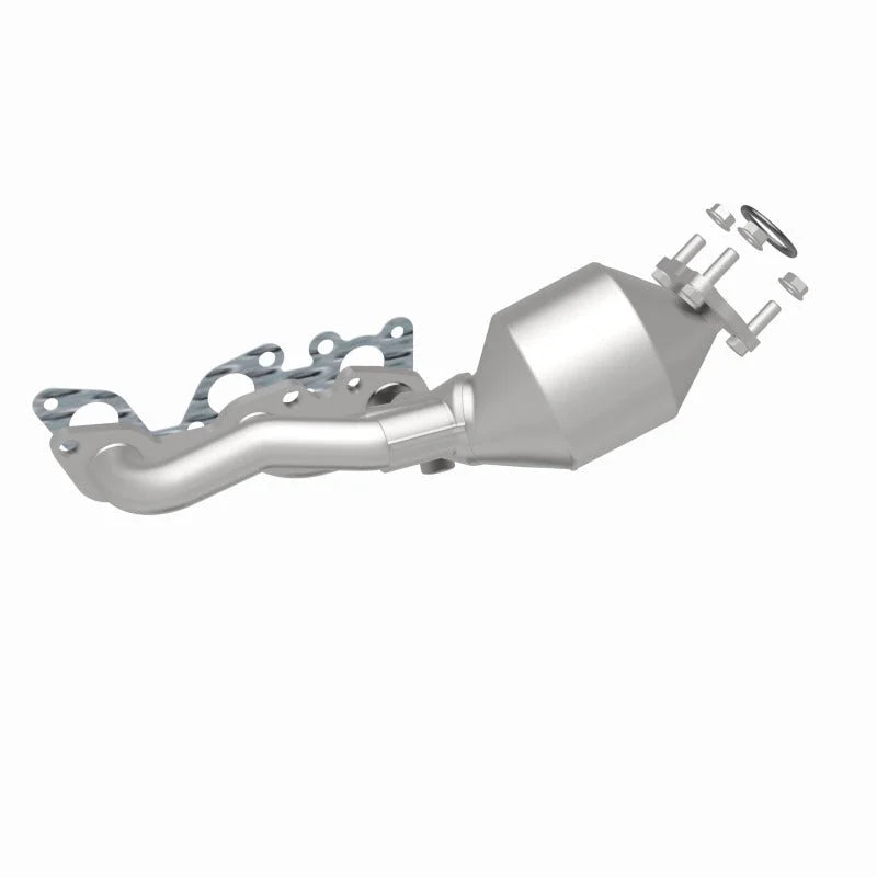 Magnaflow Conv DF Passenger Side Manifold fits 2001-2004 Nissan Frontier / 2001-2004 Nissan Xterra - Installation View