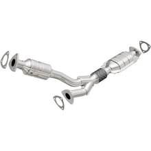 Load image into Gallery viewer, Magnaflow Conv DF Rear fits 2001 Cadillac Catera / 2003 Mercedes-Benz C230 Kompressor / 2001-2003 Saturn L300 3.0L / 2000 ...