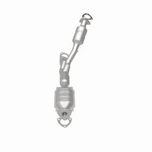 Load image into Gallery viewer, Magnaflow Conv DF Rear fits 2001 Cadillac Catera / 2003 Mercedes-Benz C230 Kompressor / 2001-2003 Saturn L300 3.0L / 2000 ...