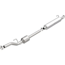 Load image into Gallery viewer, Magnaflow Conv DF Underbody fits 2003-2006 Dodge Sprinter 2500 / 2003-2006 Dodge Sprinter 3500 / 2003-2006 Freightliner Sp...