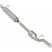 Load image into Gallery viewer, Magnaflow Conv DF Underbody fits 2003-2006 Dodge Sprinter 2500 / 2003-2006 Dodge Sprinter 3500 / 2003-2006 Freightliner Sp...