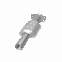 Load image into Gallery viewer, Magnaflow Conv DF fits 1992-1994 Chevrolet S10 Blazer / 1992-1994 GMC Jimmy / 1992-1994 Oldsmobile Bravada - Installation ...