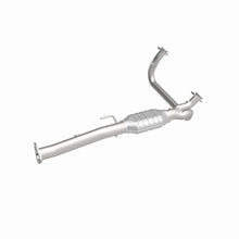 Load image into Gallery viewer, Magnaflow Conv DF fits 1996-1999 Chevrolet Astro / 1996-1997 GMC Safari / 1996-1999 GMC Safari SL / 1996-1998 GMC Safari SLX