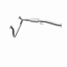 Load image into Gallery viewer, Magnaflow Conv DF fits 1996-1999 Chevrolet Astro / 1996-1997 GMC Safari / 1996-1999 GMC Safari SL / 1996-1998 GMC Safari SLX
