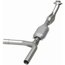 Load image into Gallery viewer, Magnaflow Conv DF fits 1997-1999 Ford E-150 Econoline / 1997-1999 Ford E-150 Econoline Club WAGON Chateau 4.6L - Additiona...