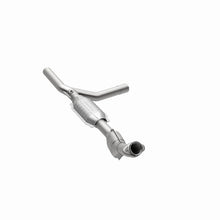 Load image into Gallery viewer, Magnaflow Conv DF fits 1997-1999 Ford E-150 Econoline / 1997-1999 Ford E-150 Econoline Club WAGON Chateau 4.6L - Additiona...