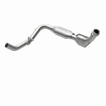 Load image into Gallery viewer, Magnaflow Conv DF fits 1999 2000 Ford Expedition Eddie Bauer / 1999 2000 Ford F-150 / 2000 Ford F-150 Harley-Davidson Edit...