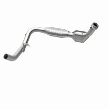 Load image into Gallery viewer, Magnaflow Conv DF fits 1999 2000 Ford Expedition Eddie Bauer / 1999 2000 Ford F-150 / 2000 Ford F-150 Harley-Davidson Edit...