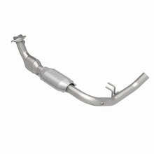 Load image into Gallery viewer, Magnaflow Conv DF fits 1999 2000 Ford Expedition Eddie Bauer / 1999 2000 Ford F-150 / 2000 Ford F-150 Harley-Davidson Edit...