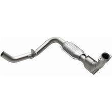 Load image into Gallery viewer, Magnaflow Conv DF fits 1999 2000 Ford Expedition Eddie Bauer / 1999 2000 Ford F-150 / 2000 Ford F-150 Harley-Davidson Edit...