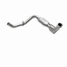 Load image into Gallery viewer, Magnaflow Conv DF fits 1999 2000 Ford Expedition Eddie Bauer / 1999 2000 Ford F-150 / 2000 Ford F-150 Harley-Davidson Edit...