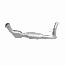 Load image into Gallery viewer, Magnaflow Conv DF fits 1999 2000 Ford Expedition Eddie Bauer / 1999 2000 Ford F-150 / 2000 Ford F-150 Harley-Davidson Edit...