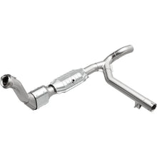 Load image into Gallery viewer, Magnaflow Conv DF fits 1999-2000 Ford Expedition Eddie Bauer 4.6L - Main Product View