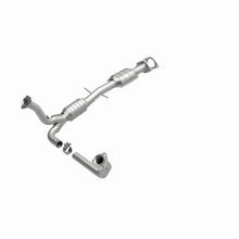 Load image into Gallery viewer, Magnaflow Conv DF fits 2000-2002 Chevrolet S10 / 2002 Chevrolet S10 ZR5 / 2000-2002 GMC Sonoma SL / 2000-2001 GMC Sonoma S...