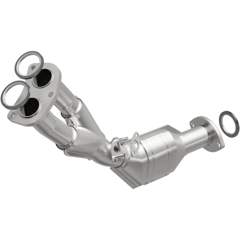 Magnaflow Conv DF fits 2000-2004 Toyota Tacoma 2.7L / 2000 Toyota Tacoma SR5 2.7L - Side View