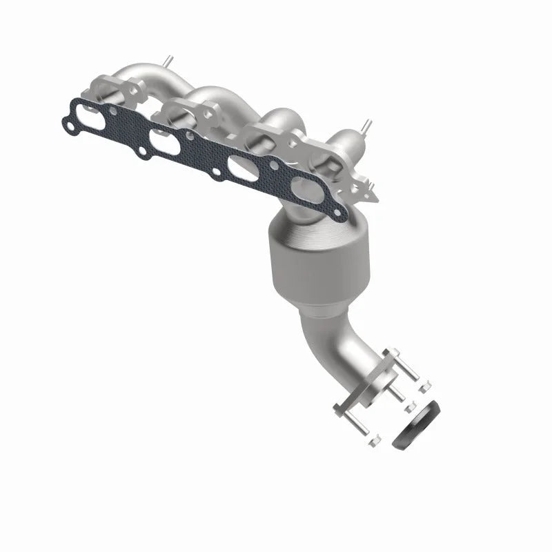 Magnaflow Conv DF fits 2004-2006 Chevrolet Colorado / 2004-2006 GMC Canyon / 2006 Isuzu i-280 2.8L - Installation View