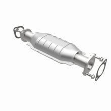 Load image into Gallery viewer, Magnaflow Conv DF fits 2005-2006 Hyundai Tucson Gls 2.7L / 2005 Hyundai Tucson LX 2.7L / 2006-2009 Hyundai Tucson LIMITED ...