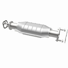 Load image into Gallery viewer, Magnaflow Conv DF fits 2005-2006 Hyundai Tucson Gls 2.7L / 2005 Hyundai Tucson LX 2.7L / 2006-2009 Hyundai Tucson LIMITED ...