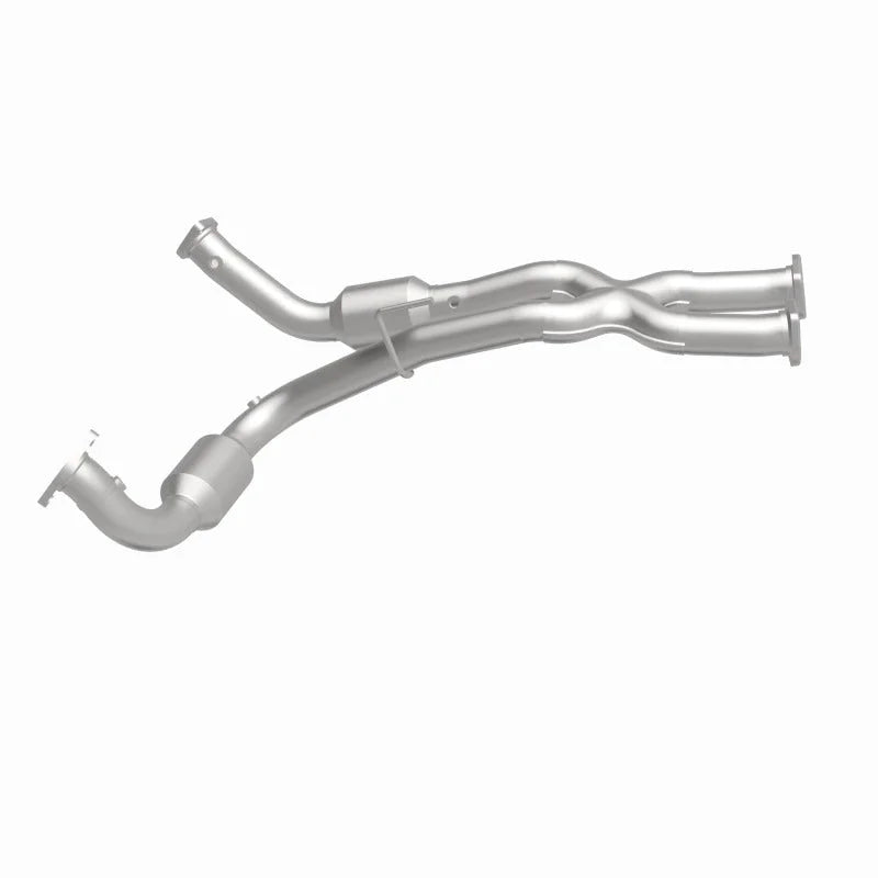 Magnaflow Conv DF fits 2006-2010 Jeep Grand Cherokee SRT8 - Installation View