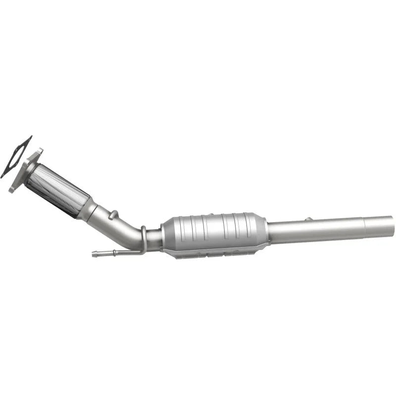Magnaflow Conv DF fits 2006-2010 Volkswagen Beetle 2.5L - Side View