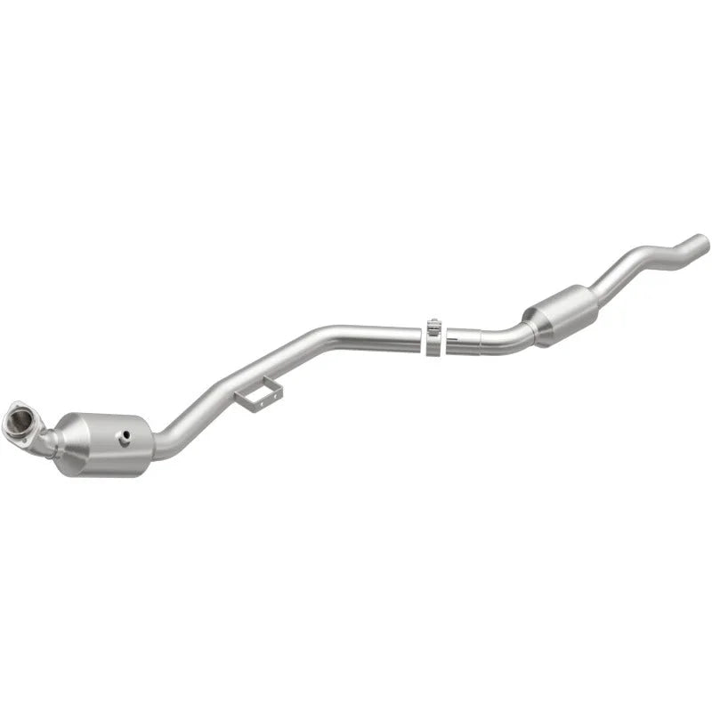 Magnaflow Conv DF fits 2007-2009 Mercedes-Benz E350 4MATIC 3.5L / Mercedes-Benz E350 3.5L - Side View