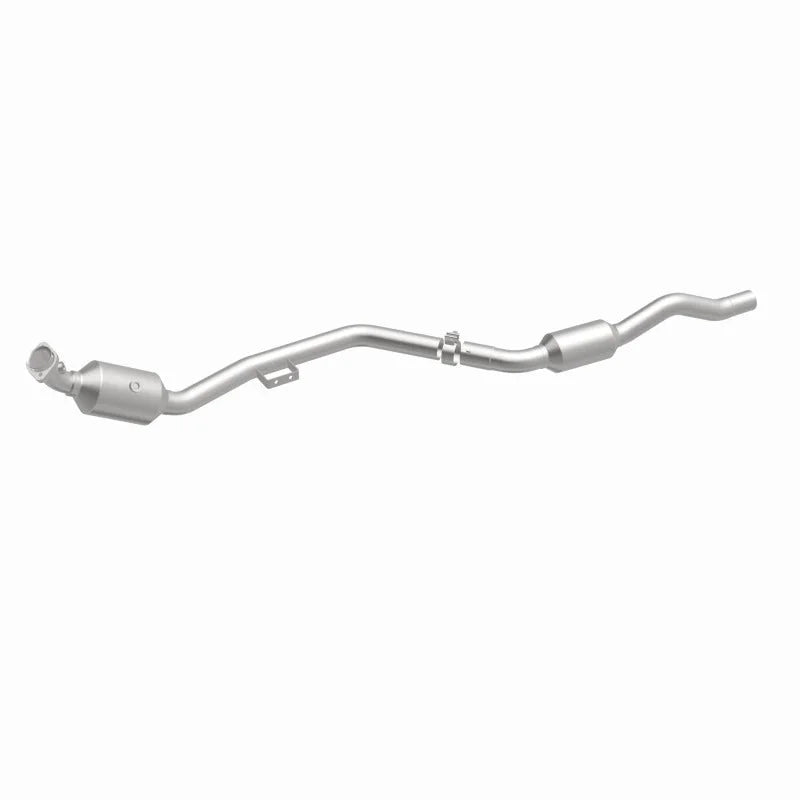 Magnaflow Conv DF fits 2007-2009 Mercedes-Benz E350 4MATIC 3.5L / Mercedes-Benz E350 3.5L - Installation View