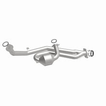 Load image into Gallery viewer, Magnaflow Conv DF fr fits 2000-2004 Toyota Avalon Xl / 2001-2003 Toyota Sienna Ce 3.0L - Additional View 10