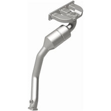 Load image into Gallery viewer, Magnaflow Conv DF front fits 2001-2003 BMW 525I / 2001-2003 BMW 530I - Back View