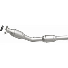 Load image into Gallery viewer, Magnaflow Conv Direct Fit Converter fits 2005-2008 Pontiac Vibe / 2005-2006 Pontiac Vibe GT / 2005-2008 Toyota Corolla 1.8...