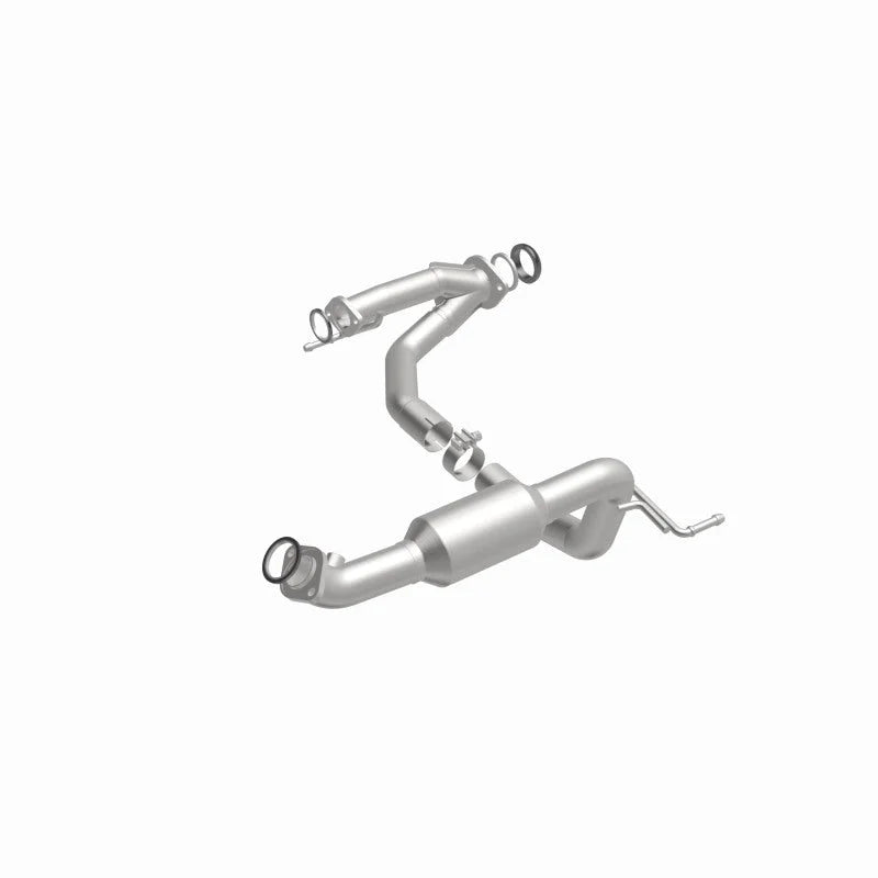 Magnaflow DF Converter 05-11 Toyota Tacoma 4.0L - Back View