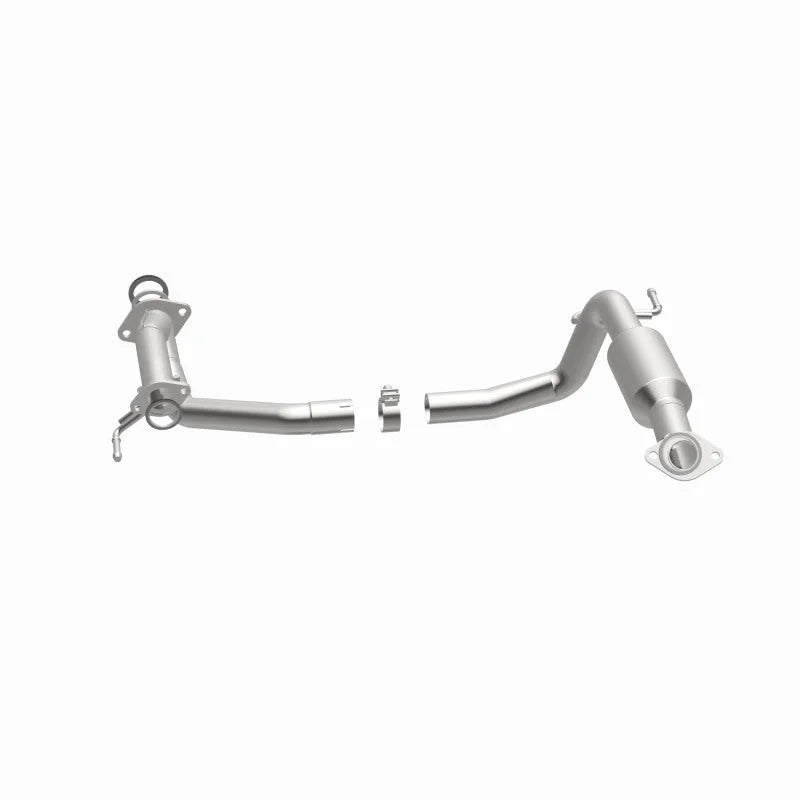 Magnaflow DF Converter 05-11 Toyota Tacoma 4.0L - Installation View