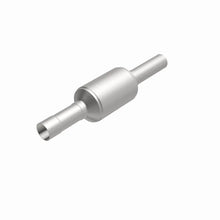 Load image into Gallery viewer, Magnaflow Direct-Fit Catalytic Converter fits 1993-1995 Jeep Cherokee / 1993-1995 Jeep Grand Cherokee / 1993-1995 Jeep Wra...