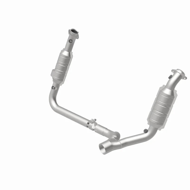 Magnaflow Direct Fit Catalytic Converter fits 2006 Dodge Ram 1500 Pickup 5.7L Solid Front Axle / 2006 Dodge Ram 1500 LARAM...