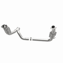 Load image into Gallery viewer, Magnaflow Direct Fit Catalytic Converter fits 2006 Dodge Ram 1500 Pickup 5.7L Solid Front Axle / 2006 Dodge Ram 1500 LARAM...