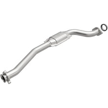 Load image into Gallery viewer, Magnaflow Direct Fit Catalytic Converter fits 2009-2010 Hummer H3 3.7L / 2009-2010 Hummer H3T 3.7L - Main Product View
