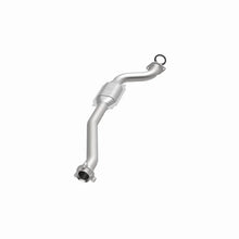 Load image into Gallery viewer, Magnaflow Direct Fit Catalytic Converter fits 2009-2010 Hummer H3 3.7L / 2009-2010 Hummer H3T 3.7L - Additional View 11