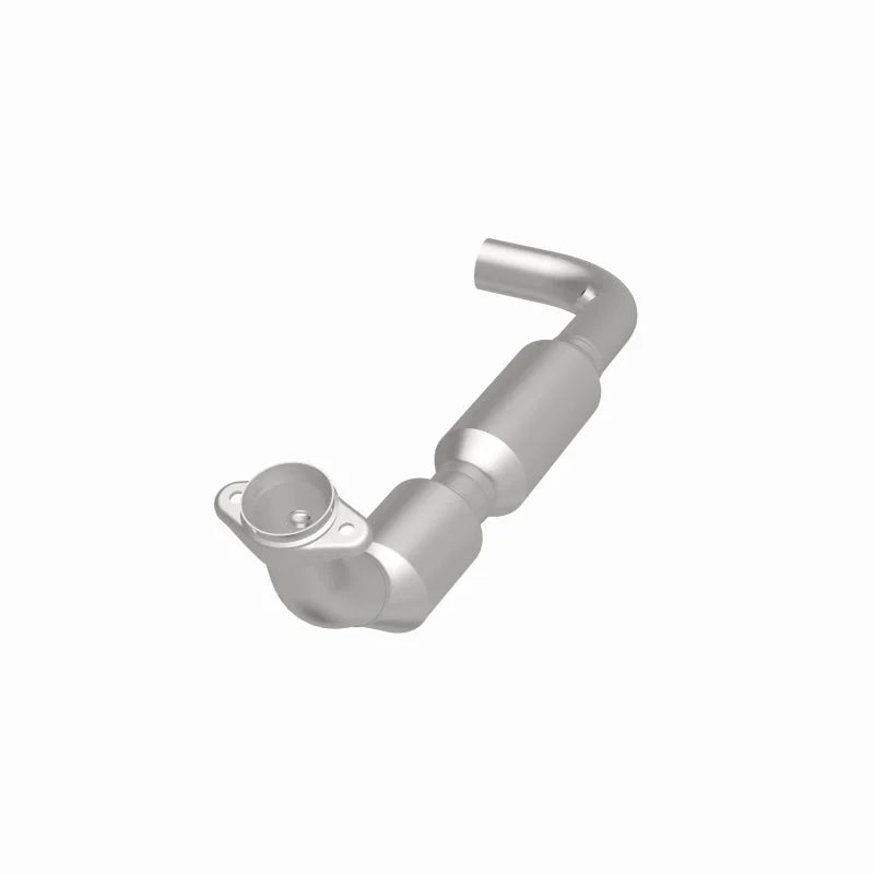 Magnaflow Direct Fit Converter fits 2002-2003 Ford F-150 5.4L / 2002 F-150 KING RANCH 5.4L / 2002-2003 F-150 Lariat 5.4L - Back Vie...